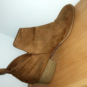 American Eagle by Payless brown booties
